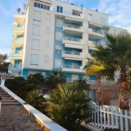 Tropicana Διαμέρισμα